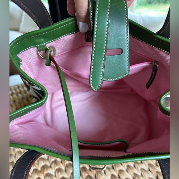 Dooney & Bourke Giraffe Canvas green leather trim bag - Picture 6 of 11